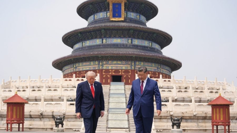 Chinese security blocks Secret Service agent's access to event during Trump trip