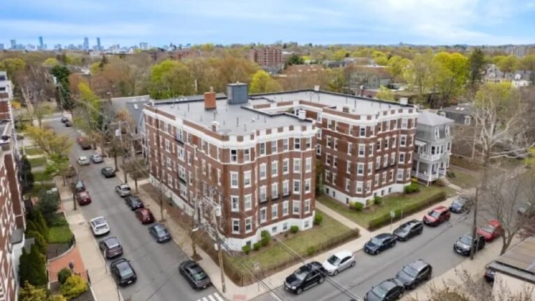 Matthews Lists 120-Unit Pre-War Somerville Apartment Portfolio