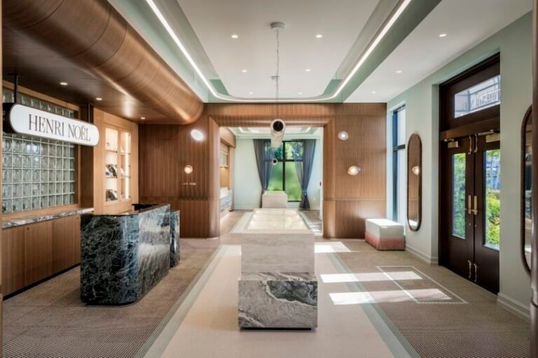 A Jewelry Boutique as Luxurious as the Gems In Store