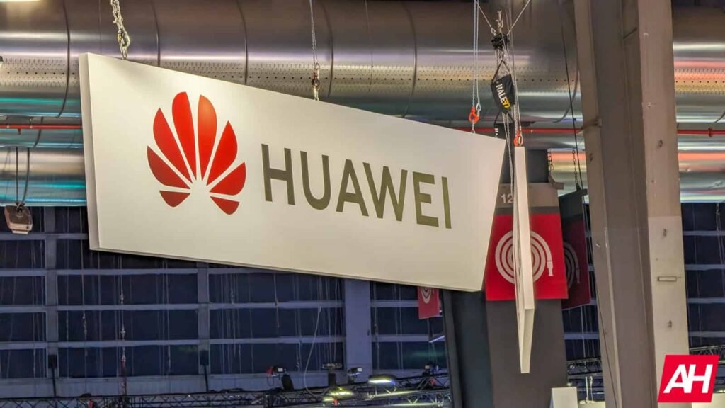 Huawei Just Built a Massive 122TB SSD Without Advanced Western Tech