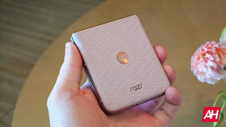 Motorola Razr 2026 T-Mobile