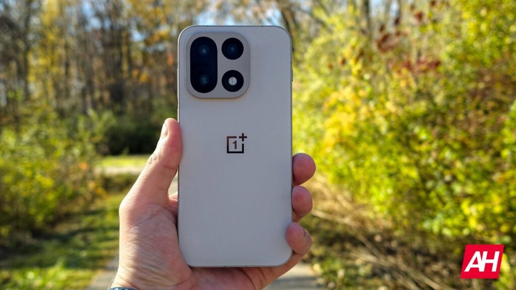 OxygenOS 16.1 is Here: OnePlus Doubles Down on Speed, Smoothness & AI