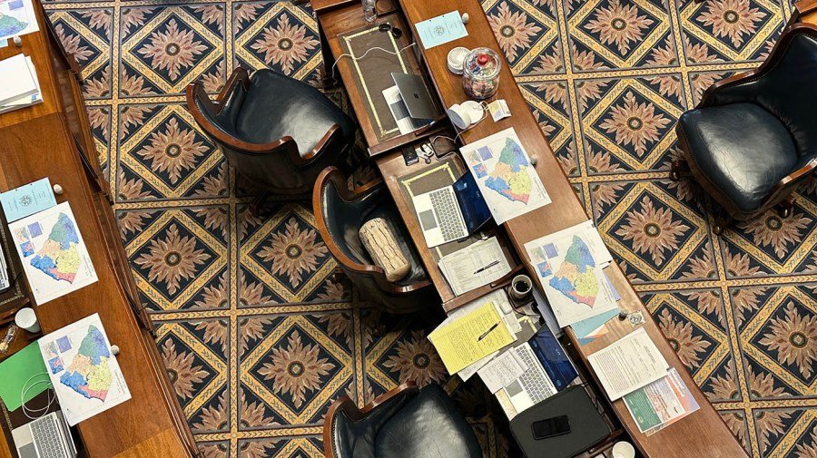 Redistricting math muddles midterms
