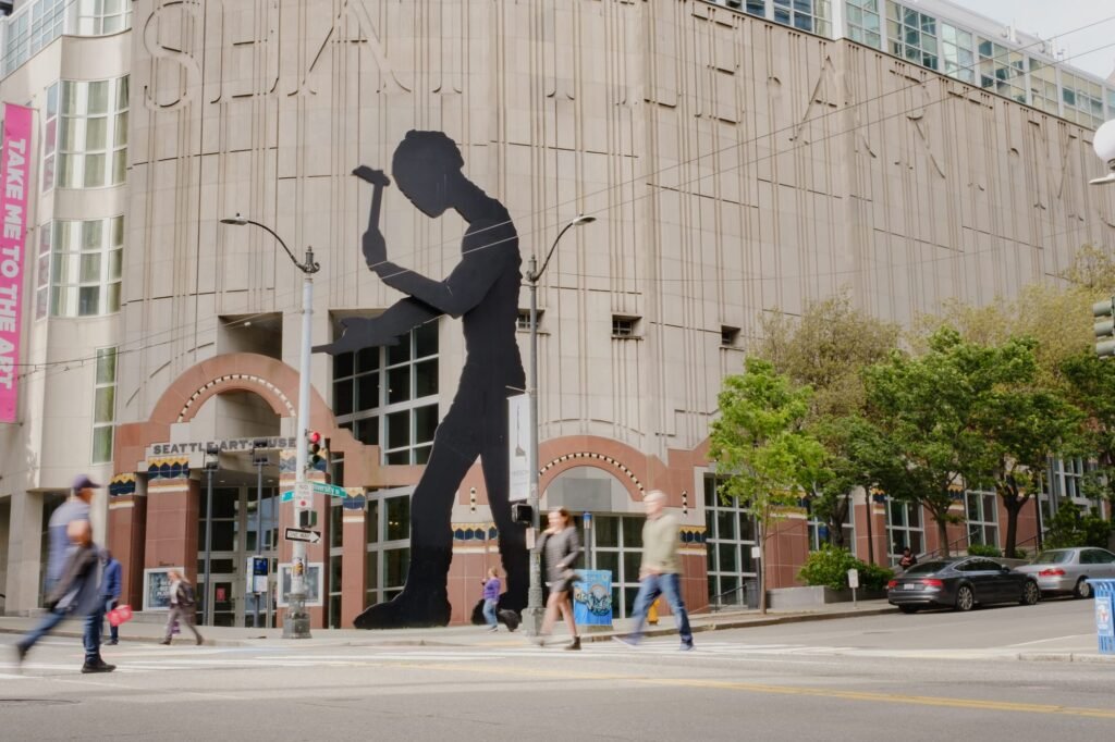 Seattle Art Museum Workers Move to Unionize