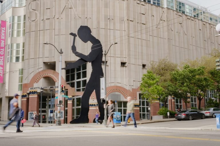 Seattle Art Museum Workers Move to Unionize