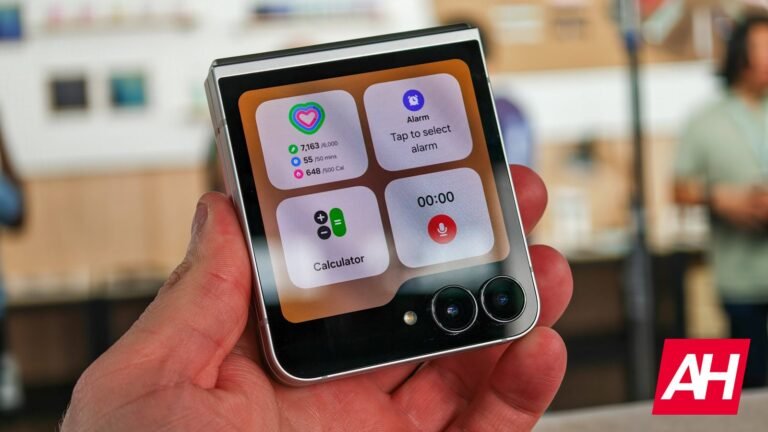 Samsung Sneaks the Galaxy Z Flip 7 FE Back Into the US