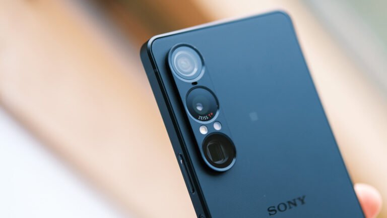 Phone cameras are battery hogs, but that will change thanks to Sony