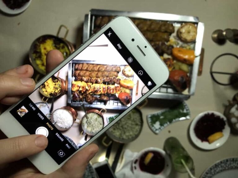 The Essential Digital Toolkit for the Gastronomy Traveller