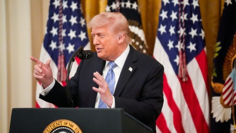 Trump slams Coney Barrett, Gorsuch over tariff decision