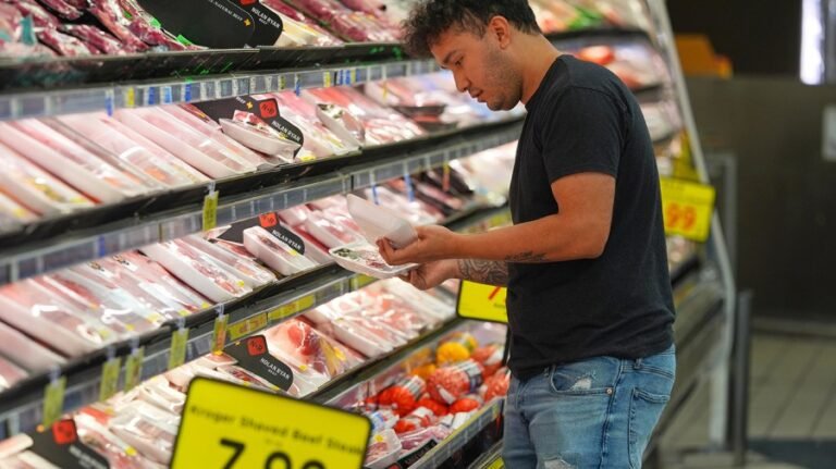 Nearly 6 in 10 Americans think prices will be higher a year from now: Poll