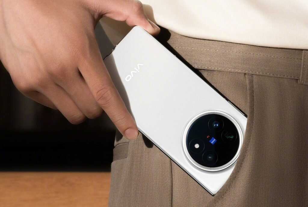 Vivo X Fold 6 Is Ditching Snapdragon for MediaTek — and Bringing a 200MP Camera Along for the Ride