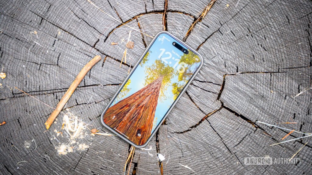 Wallpaper Wednesday: More great phone wallpapers for all to share (May 6)