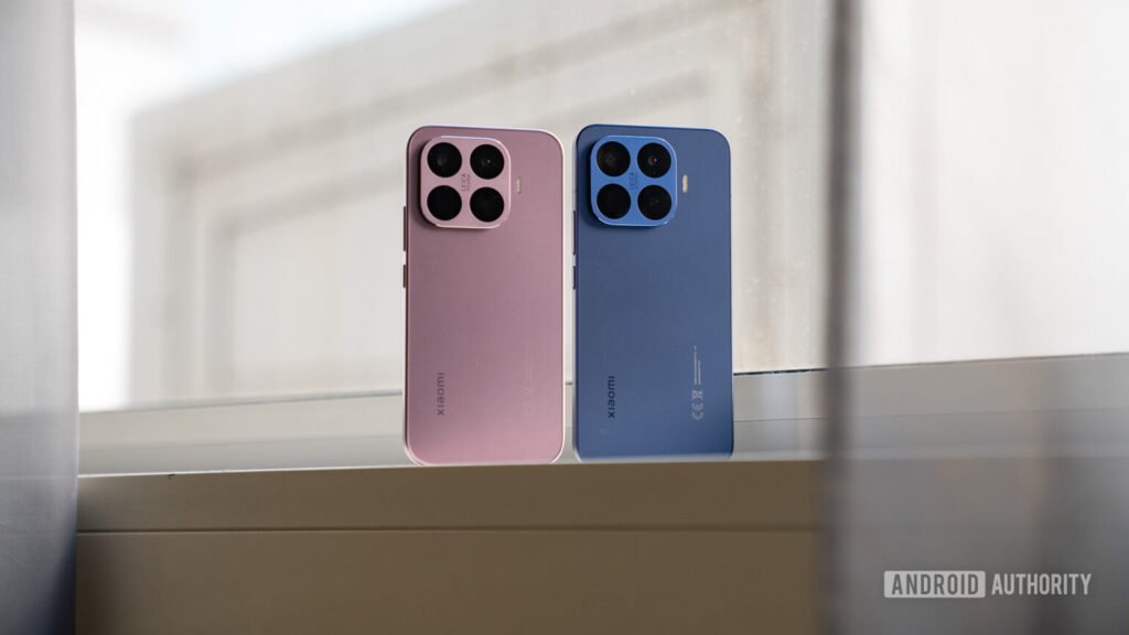 These new Android phones go all in on zoom photography and battery life