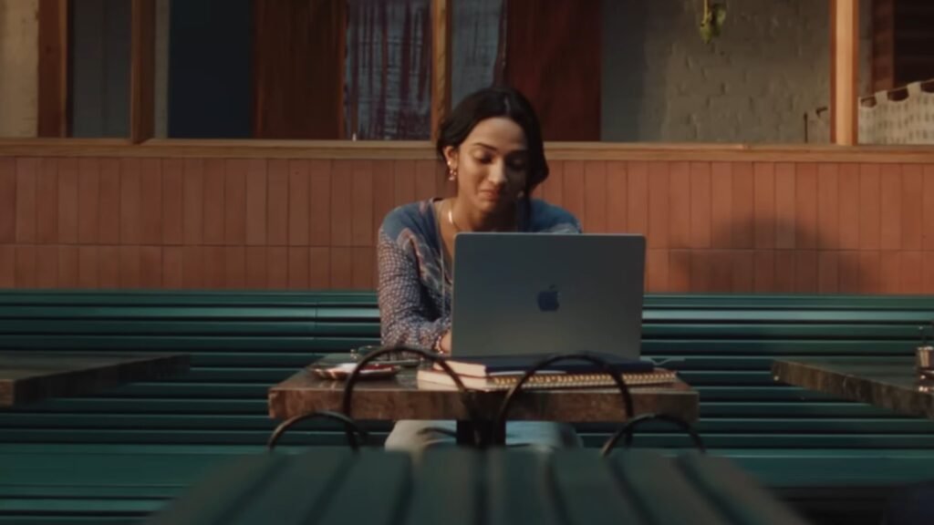 Apple's New Ad Pitches MacBooks as Top College Pick