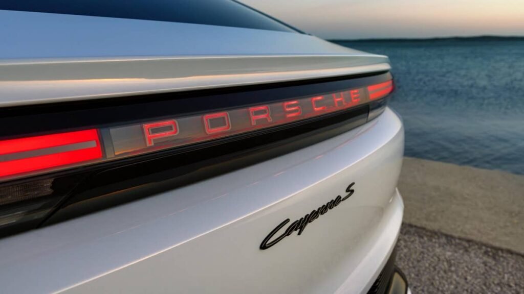Porsche Lawsuit Says An Oil Change Exposed A Dealer Repair Monopoly
