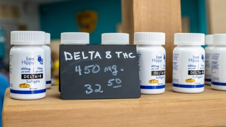 White House zeroes in on intoxicating hemp 