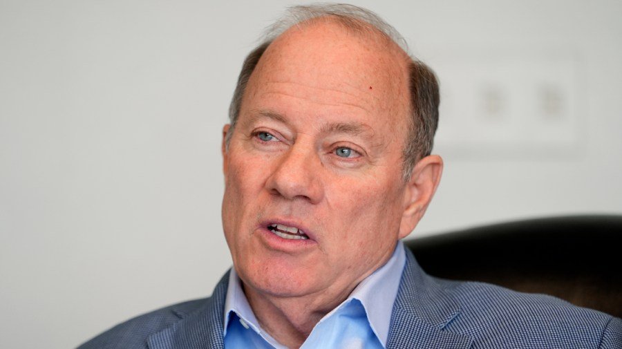 Former Detroit mayor suspends independent bid for Michigan governor