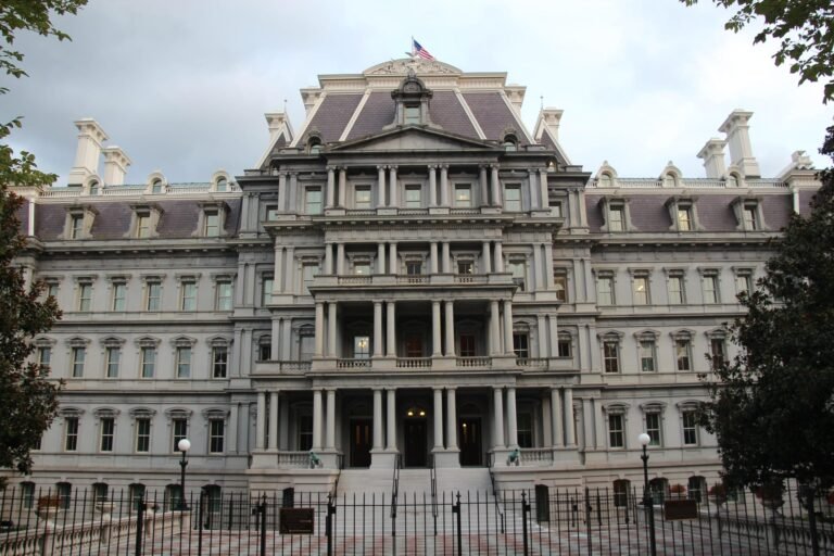 Hundreds Lambast Trump’s $7.5M Plan to Whitewash Eisenhower Building