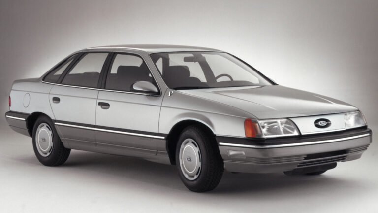 The Ford Taurus Saved Ford, But Consumer Reports Said V6 Models Literally Stunk