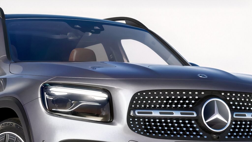 FWD Cars That Prove Luxury Doesn't Only Have Rear- Or All-Wheel Drive