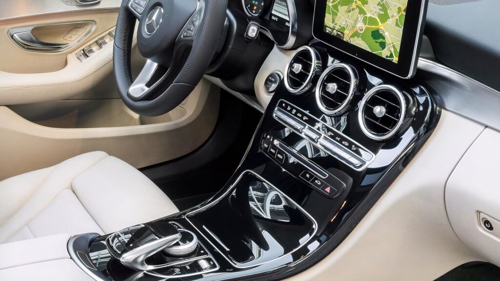 Why Piano Black Plastic Is The Worst Design Trend In Modern Car Interiors