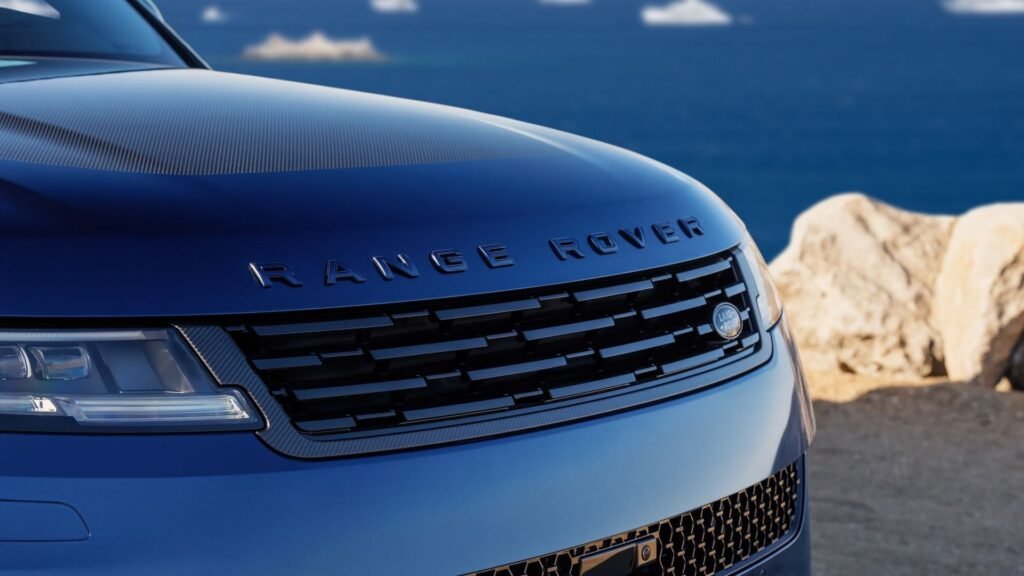 The Range Rover Depreciation Trap Luxury Buyers Keep Walking Into