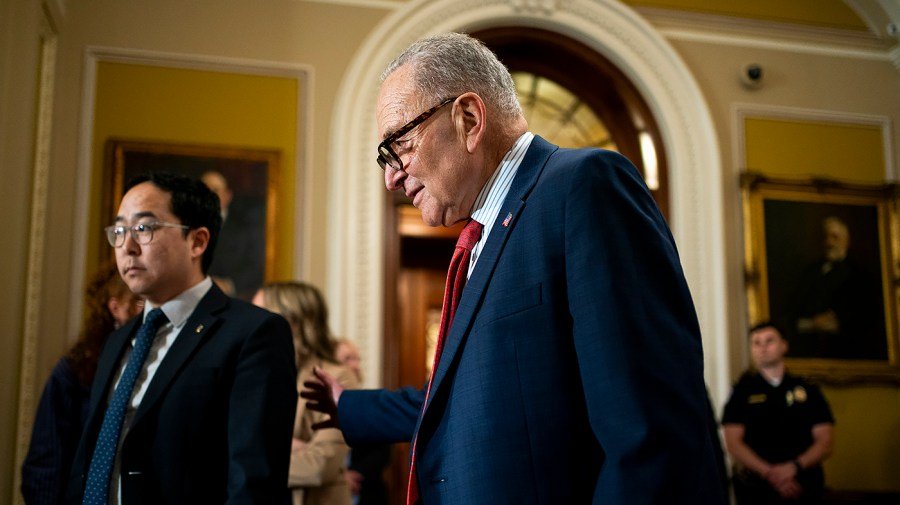 Schumer: Democrats will make stand against $1 billion White House ballroom