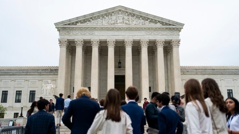 Virginia asks Supreme Court to restore Democrats’ congressional map 