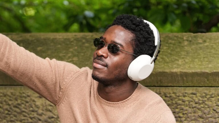 Need another look at Sony’s super premium headphones? These leaked renders got you covered