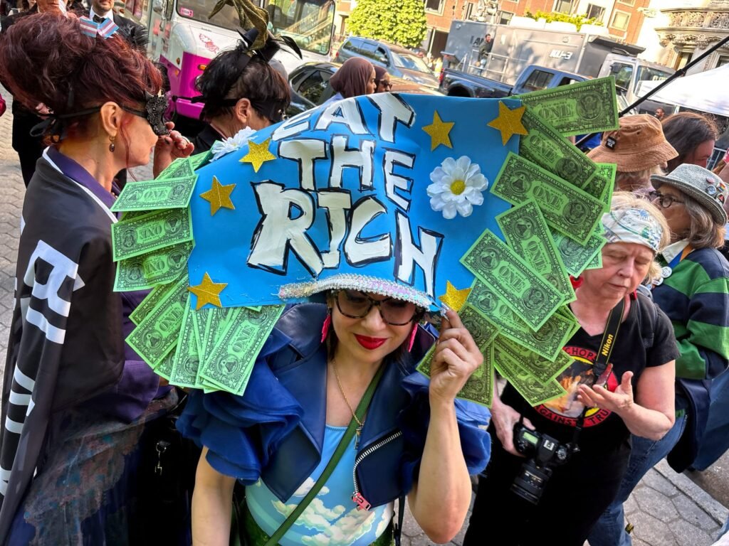 Rollicking Protest Against Bezos's Met Gala Erupts in Manhattan