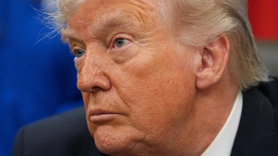 FAA contractor charged with threatening to kill Trump