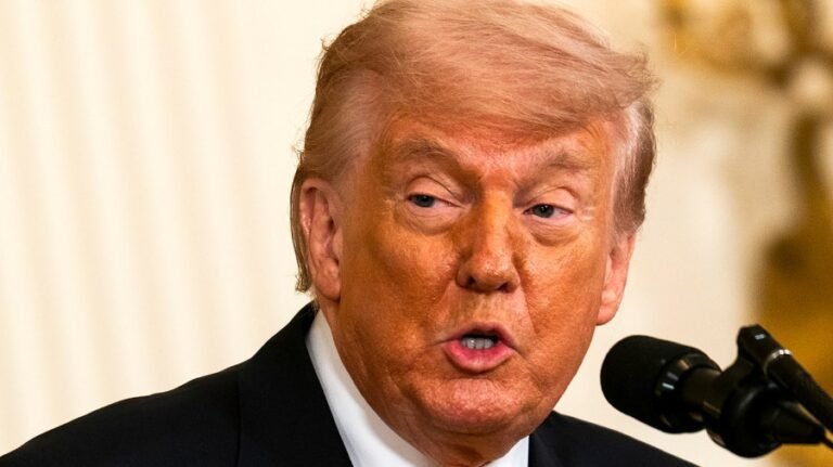 President Trump tries to save vaping 