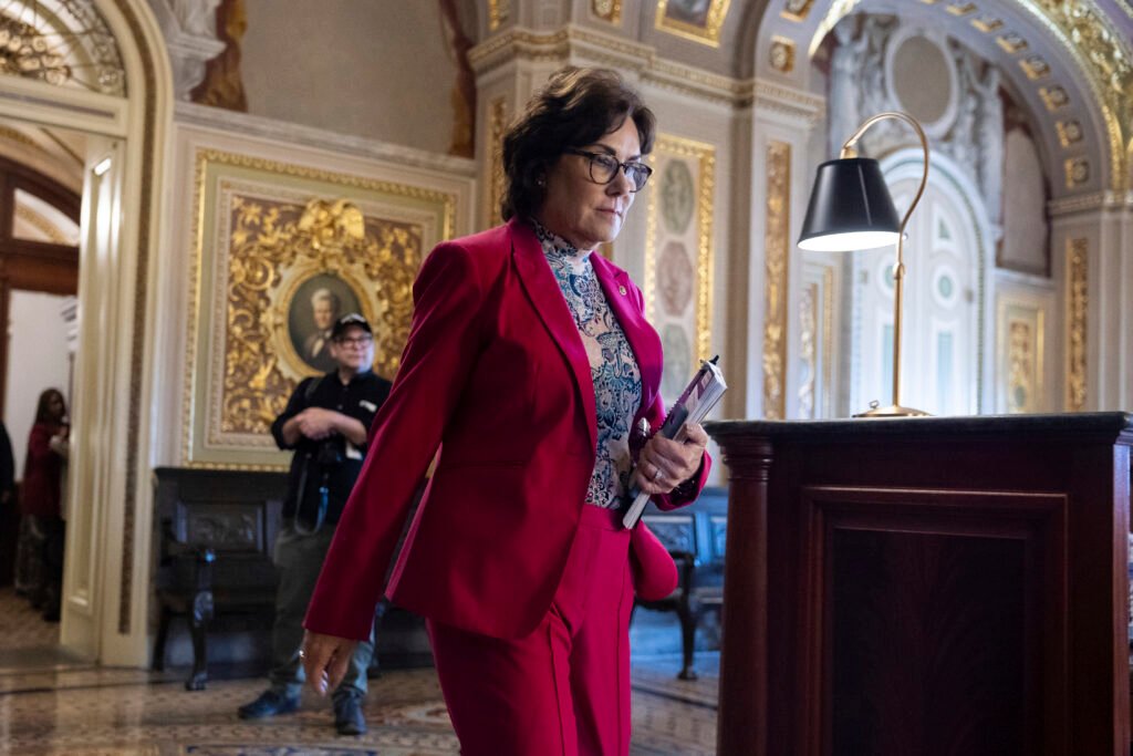 Bipartisan Senate duo unveils sweeping antisemitism bill