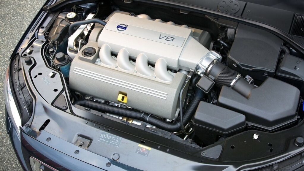 Volvo's Wild V8 Engine Only Ever Powered 3 Road-Legal Cars, And None Of Them Were Wagons