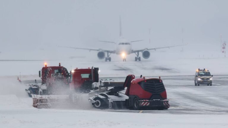 Winter Storm Warning: Up to 30 Inches of Snow and 60 MPH Gusts Threaten Denver Airport and Colorado Highways Today