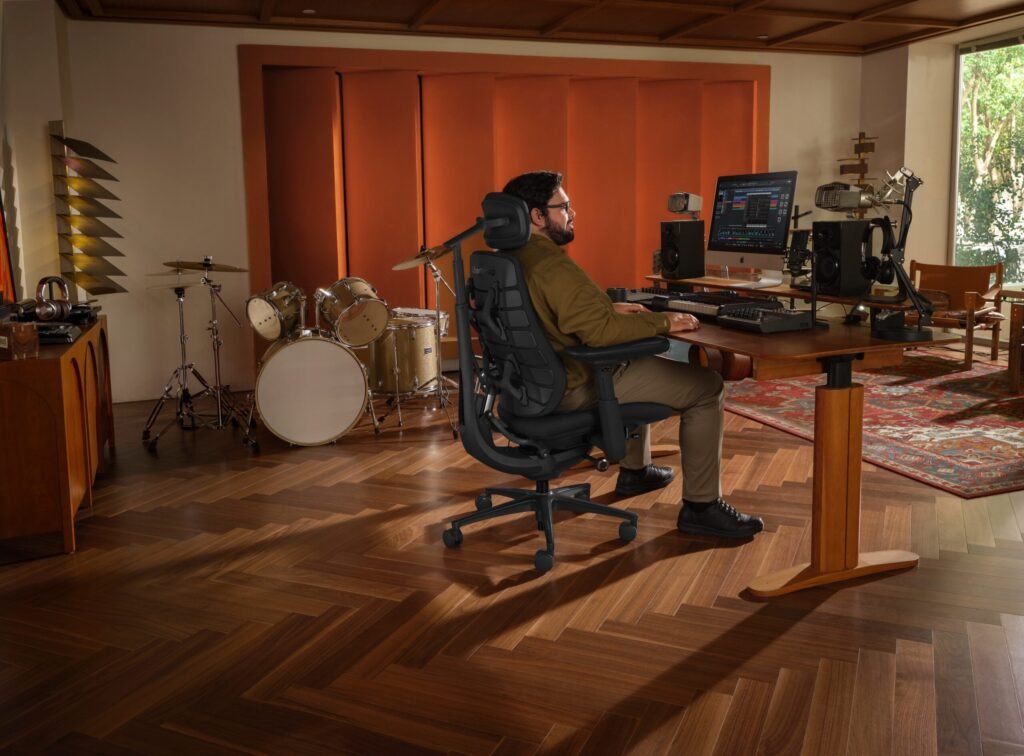 The LiberNovo Maxis is a chair actually built for big and tall users, not just scaled up