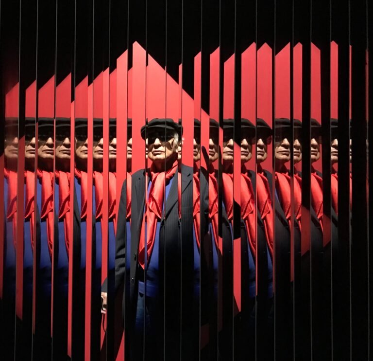 Artist Julio Le Parc, Maestro of Light, Movement, and Defiance, Dies at 97