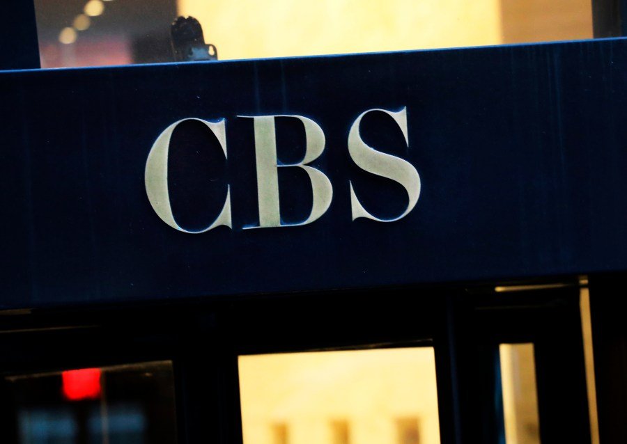'60 Minutes' correspondents say they'll stick with show