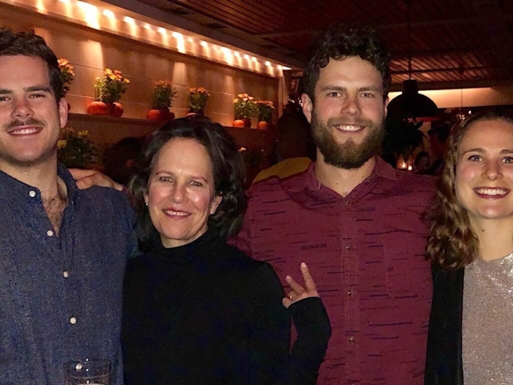 I started my company when I had stage 4 lung cancer. Now, my 3 adult kids are involved, and we made $21m last year.