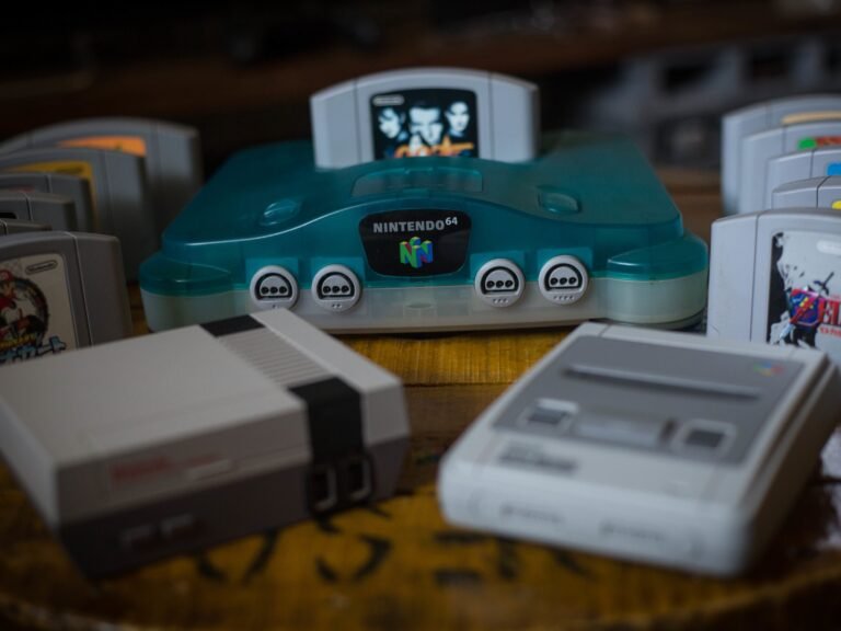 What's driving the '90s tech revival?