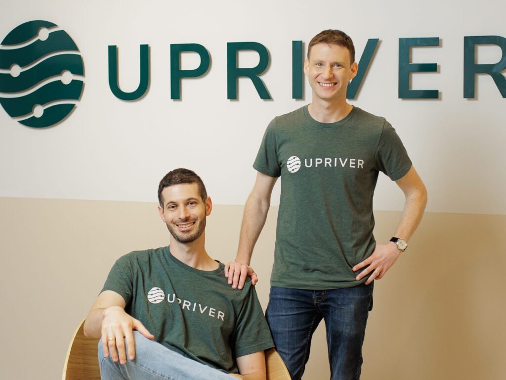 He built tech to connect the Israeli army's data. Now he has $14 million from VCs to do it for companies.