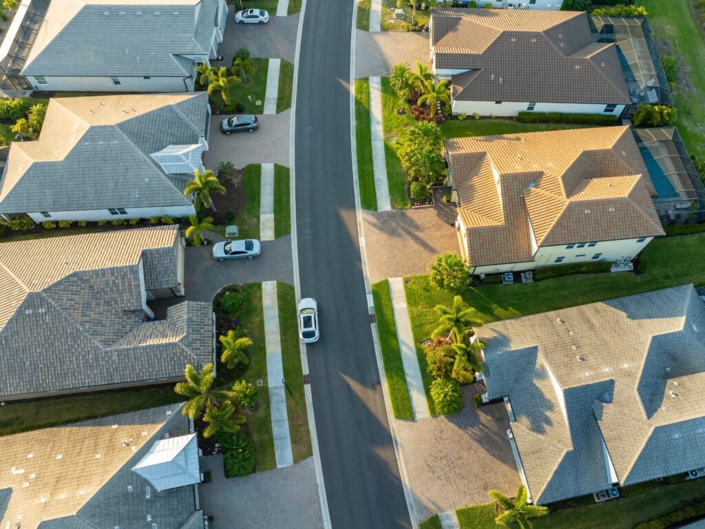 Here's how much money you need to make to be middle-class in every US state