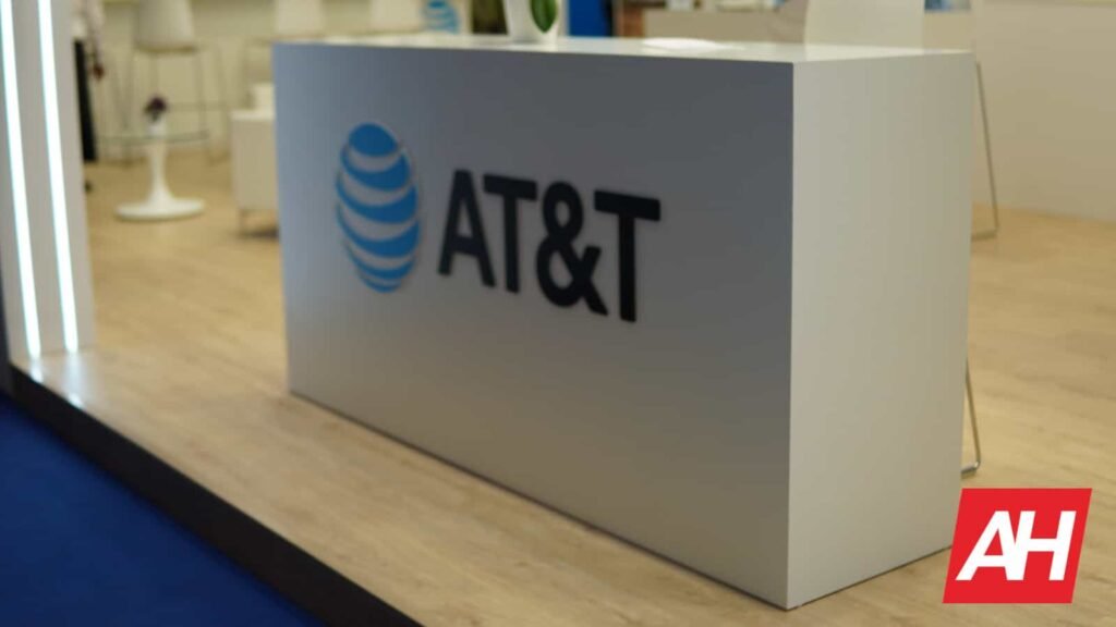 AT&T wants to cancel wireline phone service for 199,000 people