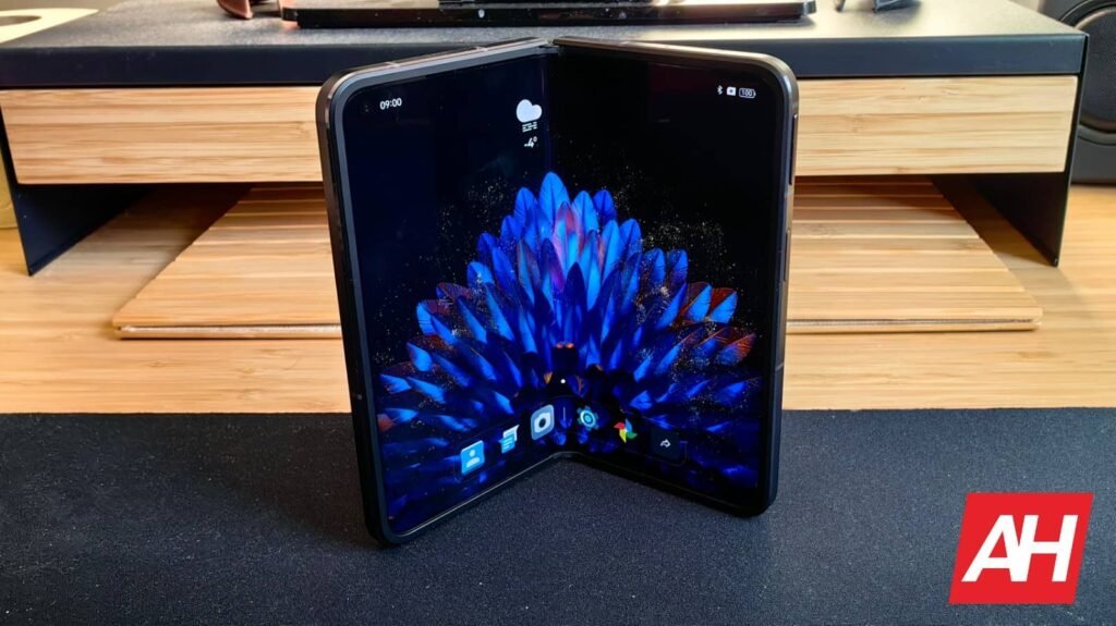 New OPPO Wide Foldable Details Surface and There's One Interesting Surprise