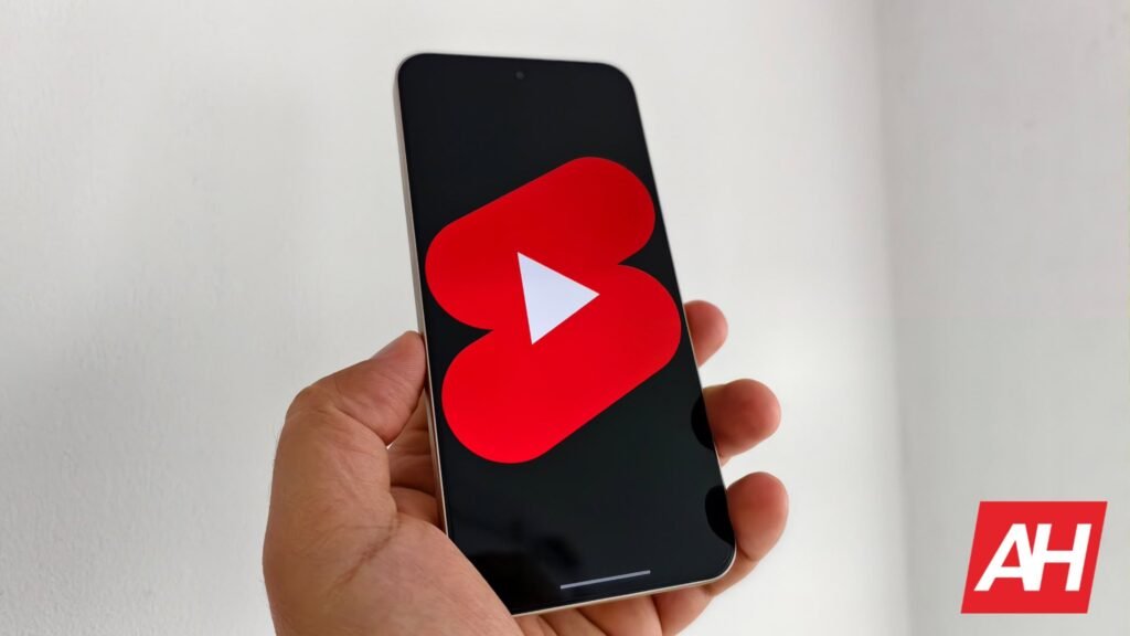 YouTube Shorts Gets a New Clear Screen Mode and More Playback Controls