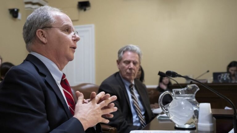 House unveils bipartisan kids online safety deal