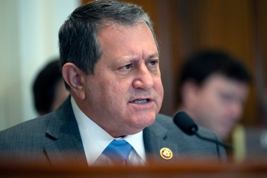 This unassuming congressman may hold the key to the midterms