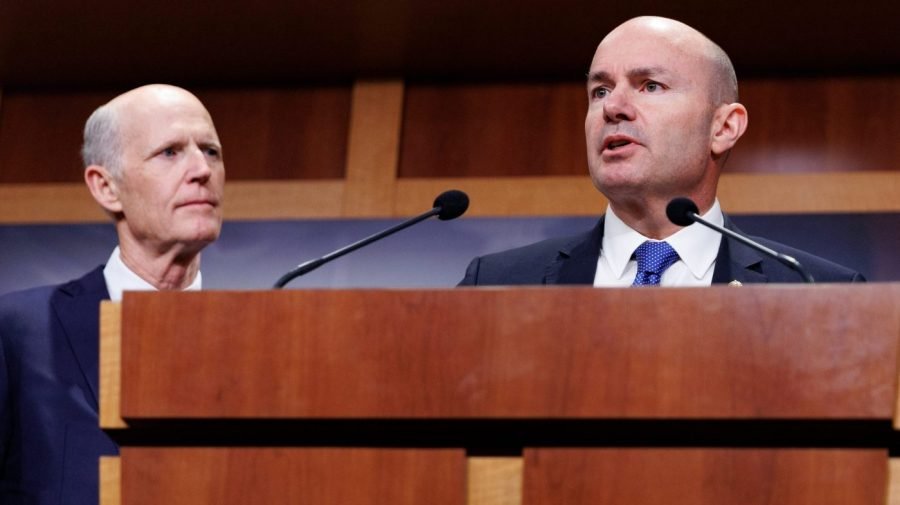 Six Republicans vote no on FISA extension