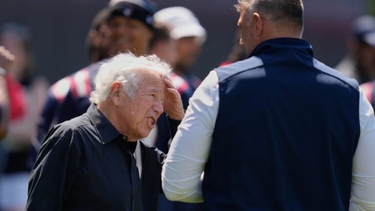Patriots owner pitches NFL on Scotland game after 'Tartan Army' visits Boston: Report