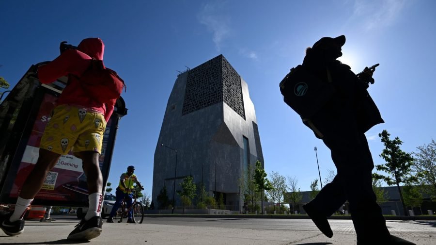 Trump invited to tour Obama Center after calling it a 'disaster'